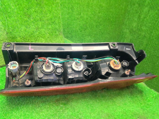 NV350キャラバン 左テールランプ LDF-VW6E26 26555-3XA0B