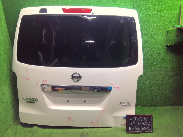NV350キャラバン バックドアＡＳＳＹ LDF-VW6E26 K010M-3XABA