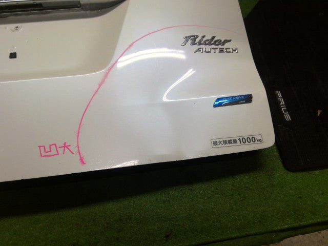NV350キャラバン バックドアＡＳＳＹ LDF-VW6E26 K010M-3XABA