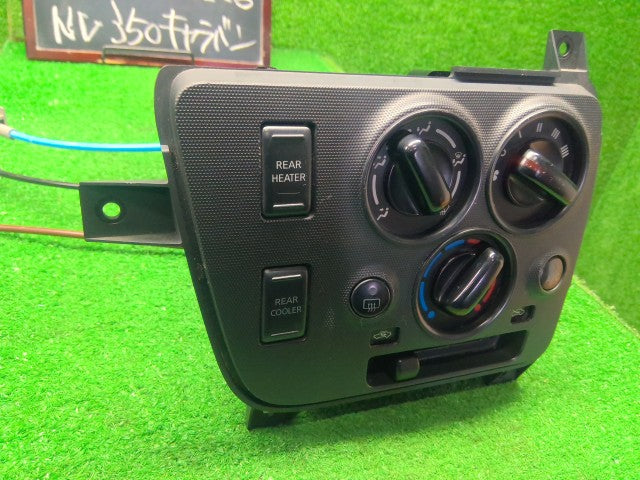 NV350キャラバン Ａ／Ｃスイッチパネル LDF-VW6E26 27515-3XA2A