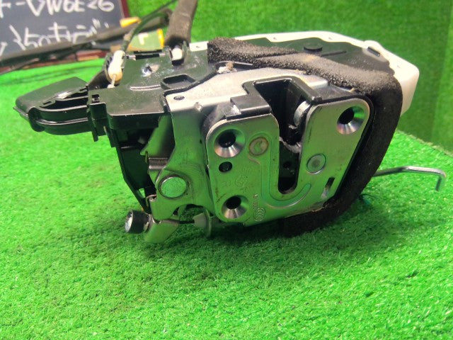 NV350キャラバン 右Ｆドアロックソレノイド LDF-VW6E26 80500-3XA1B