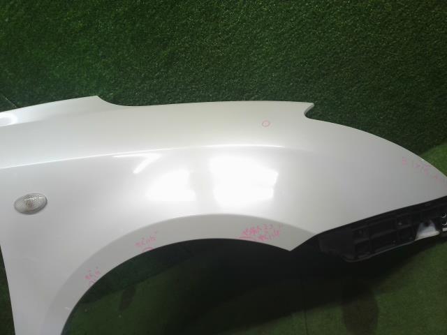 スイフト 右Ｆフェンダー DBA-ZC71S