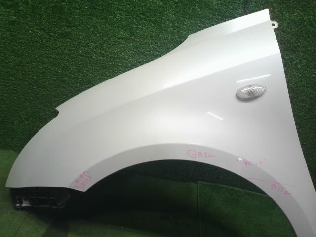 スイフト 左Ｆフェンダー DBA-ZC71S