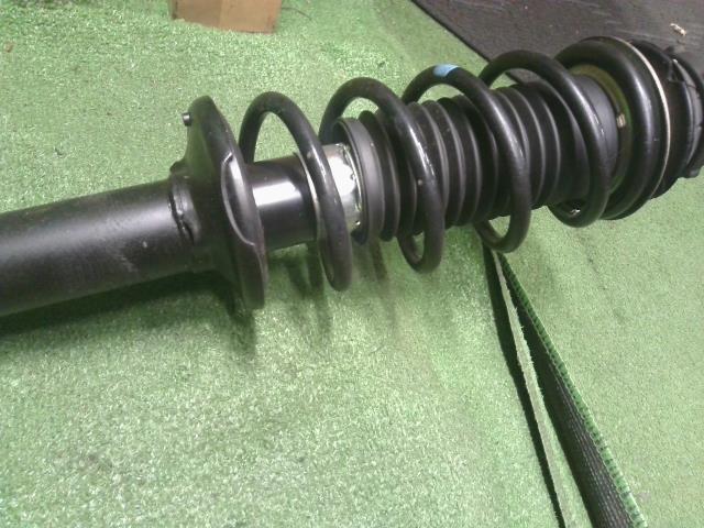 アルト 左ＦストラットＡＳＳＹ 3BA-HA37S