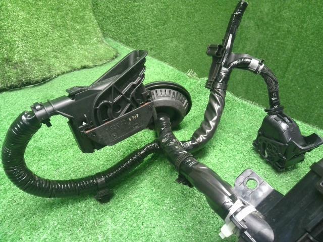 アルト ヒューズボックス 3BA-HA37S