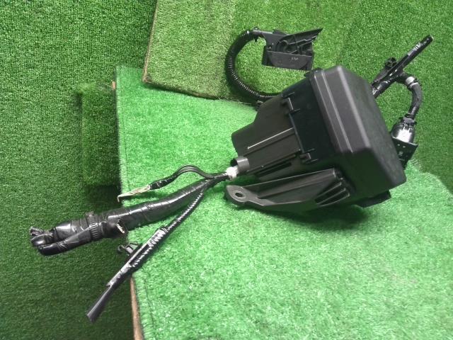 アルト ヒューズボックス 3BA-HA37S