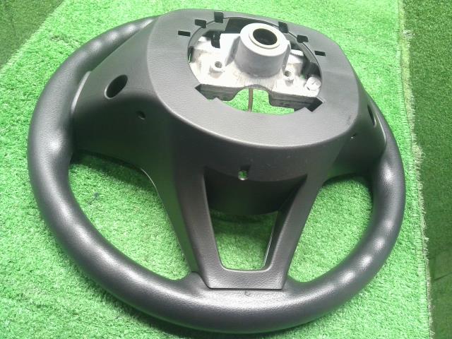 アルト ステアリングホイール 3BA-HA37S 48110-59S21-GJL
