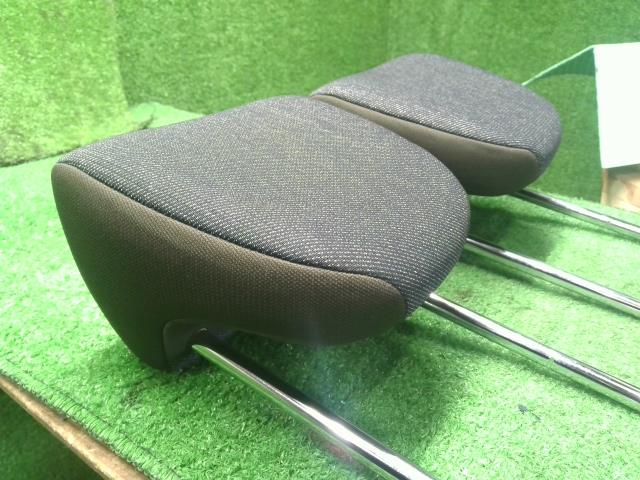 アルト ヘッドレスト 3BA-HA37S