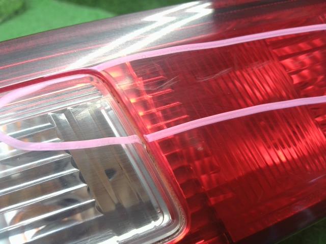 アルト 右テールランプ DBA-HA36S 35650-74P01
