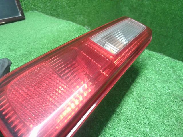 アルト 左テールランプ DBA-HA36S 35670-74P01
