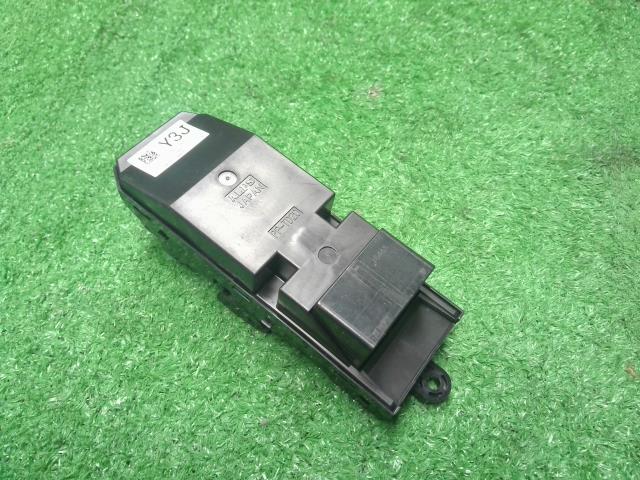 アルト パワーウインドウスイッチ DBA-HA36S 37990-74P00