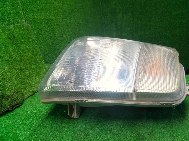 キャリィ 右ヘッドランプＡＳＳＹ EBD-DA63T 35120-67H10