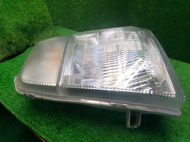 キャリィ 左ヘッドランプＡＳＳＹ EBD-DA63T 35320-67H10