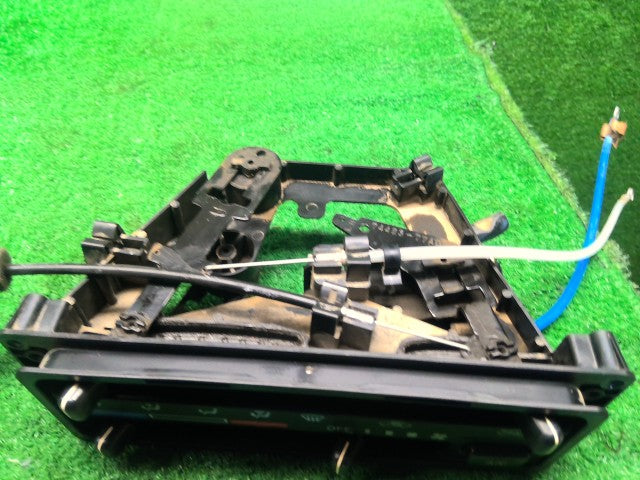 キャリィ Ａ／Ｃスイッチパネル EBD-DA63T 74400-77AV0