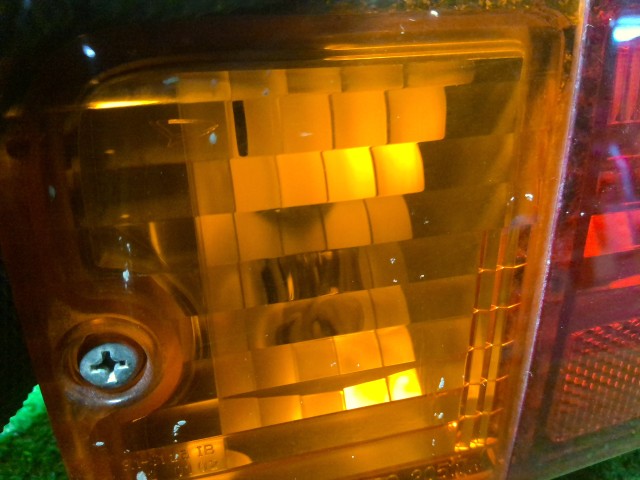 サンバー 右テールランプ EBD-S510J 81555B5030