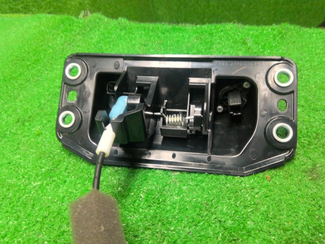 ムーヴ アウターハンドル DBA-LA150S 69023-B2110