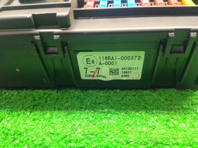 ムーヴ ヒューズボックス DBA-LA150S 82600-B2540