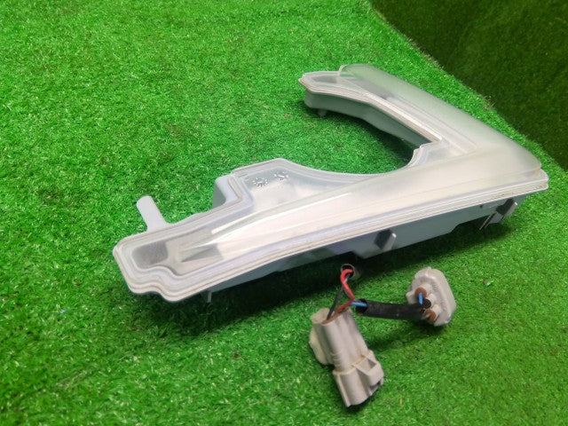 ムーヴ ランプ類 DBA-LA150S 812B0-B2020