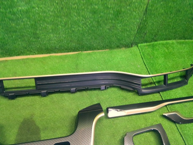 ムーヴ ダッシュパネル DBA-LA150S