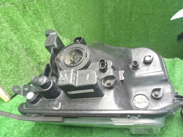 エブリィ 左ヘッドランプＡＳＳＹ HBD-DA17V 35320-64P00
