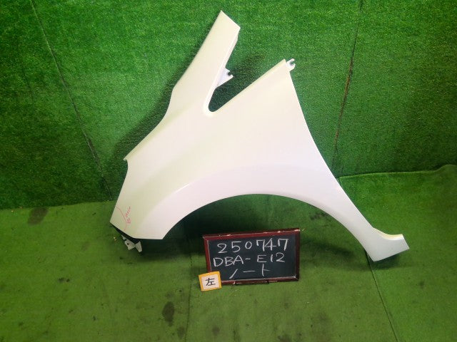 ノート 左Ｆフェンダー DBA-E12 F3101-5VAMA