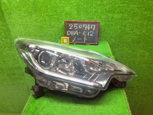 ノート 右ヘッドランプＡＳＳＹ DBA-E12 26010-5WK0D