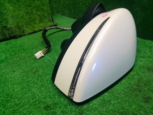 ノート 左サイドミラー DBA-E12 96302-5WJ3B