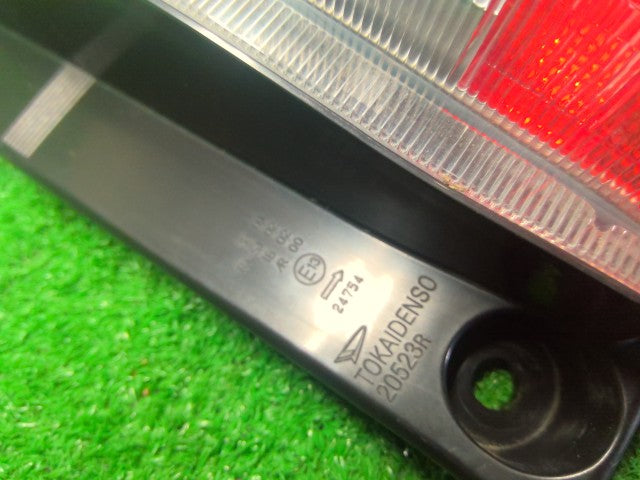 ミライース 右テールランプ DBA-LA360S 81550-B2740