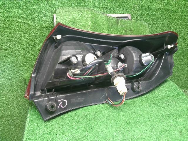 アルト 右テールランプ DBA-HA25S