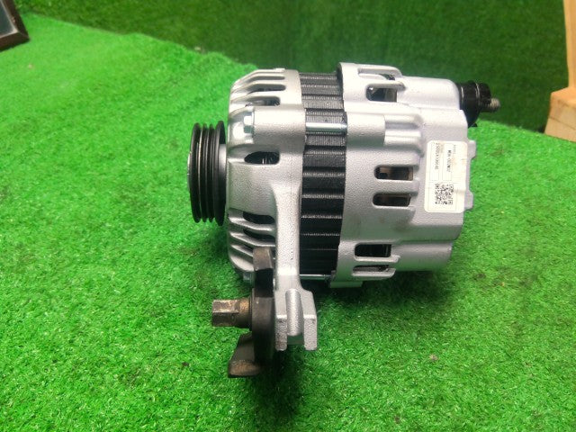 パジェロミニ オルタネーター E-H56A MD319575