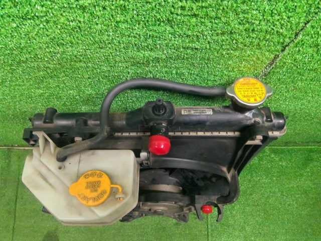 ステラ ラジエータ DBA-RN1 45111KG030