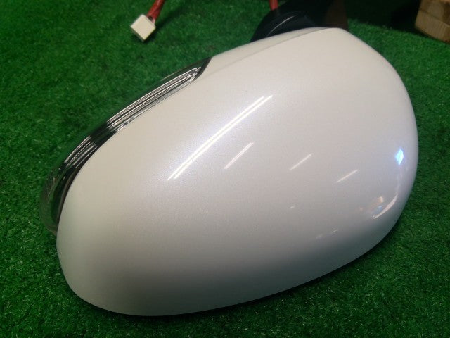 プリウスα 左サイドミラー DAA-ZVW41W 87940-47260