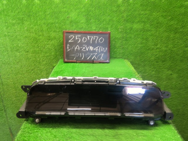 プリウスα スピードメーター DAA-ZVW41W 83809-47250