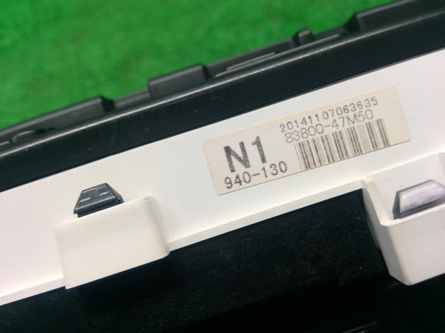 プリウスα スピードメーター DAA-ZVW41W 83809-47250