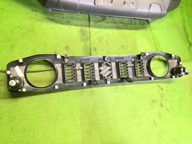 ジムニーシエラ ＦバンパーＡＳＳＹ 3BA-JB74W 71711-78R30-5PK