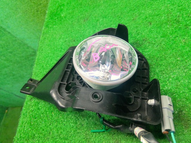 ジムニーシエラ 右フォグランプ 3BA-JB74W 35500-65P01