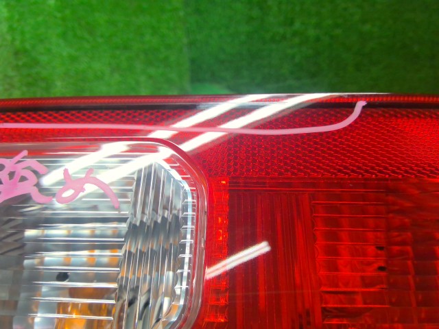 ジムニーシエラ 右テールランプ 3BA-JB74W 35650-77R00