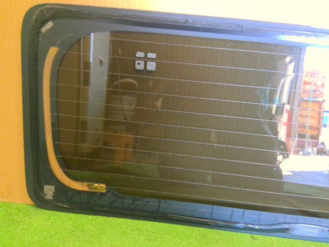 ジムニーシエラ Ｒウインドガラス 3BA-JB74W 84570-77R11
