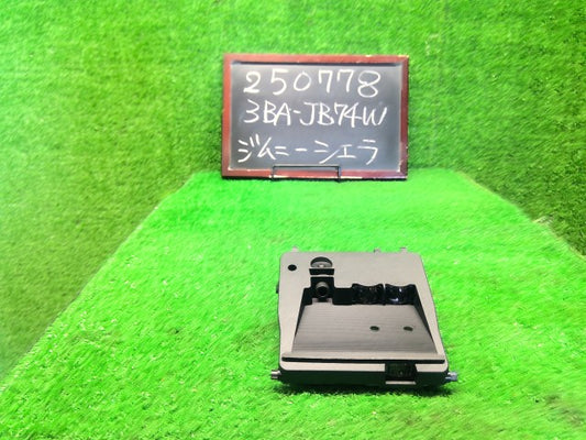 ジムニーシエラ カメラ 3BA-JB74W 33990-77RB0