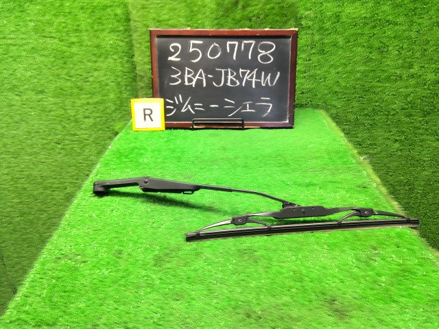 ジムニーシエラ 外装部品 3BA-JB74W 38821-77R00