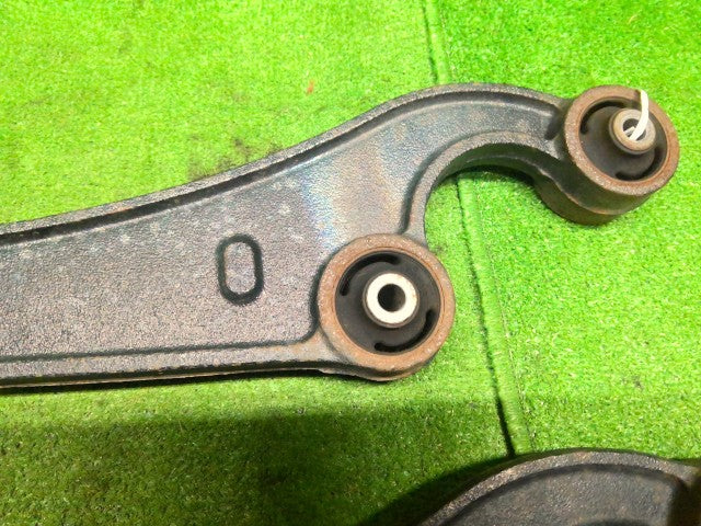 ジムニーシエラ 左Ｒロアアーム 3BA-JB74W 46200-77R00