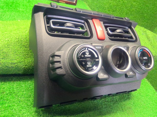 ジムニーシエラ Ａ／Ｃスイッチパネル 3BA-JB74W 39510-77R00-DH4