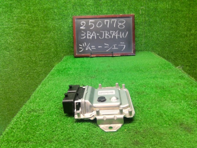 ジムニーシエラ エンジンコンピューター 3BA-JB74W 33910-78R10