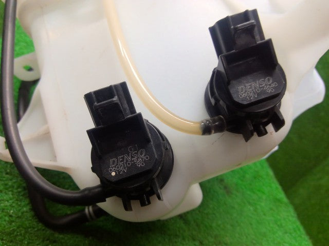 ジムニーシエラ ウォッシャータンク 3BA-JB74W 38403-77R10