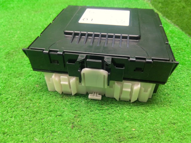 ジムニーシエラ ヒューズボックス 3BA-JB74W 36775-78RD1