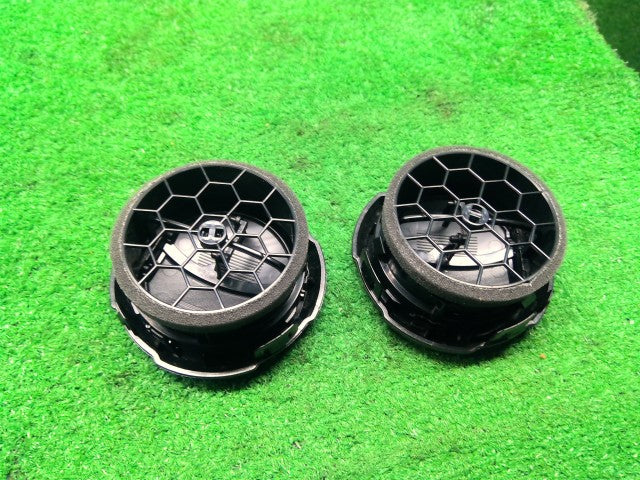 ジムニーシエラ エアコン吹き出し口 3BA-JB74W 73630-77R00-DLK