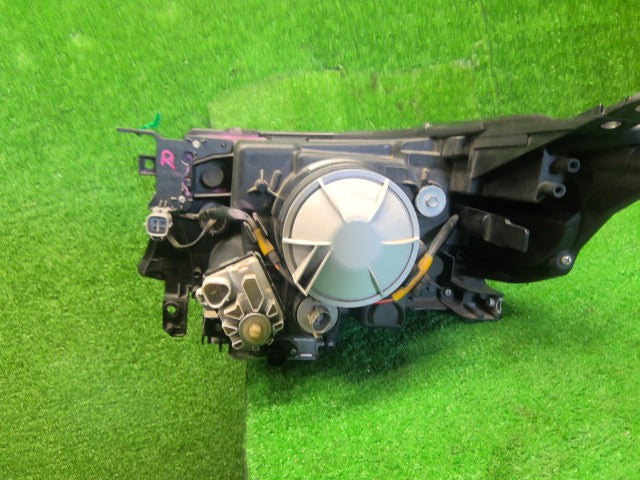 スペーシア 右ヘッドランプＡＳＳＹ DAA-MK42S 35120-70K80