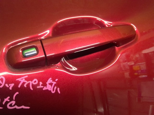 シエンタ 左ＲドアＡＳＳＹ 6AA-NHP170G 67004-52610