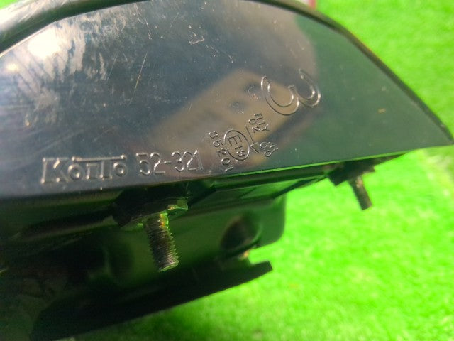 シエンタ 右テールランプ 6AA-NHP170G 81581-52390