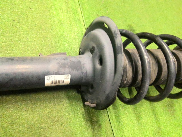 シエンタ 左ＦストラットＡＳＳＹ 6AA-NHP170G 48520-52E80